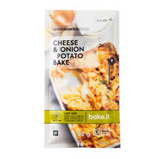 WOOLWORTHS CHEESE & ONION POTATO BAKE 32G